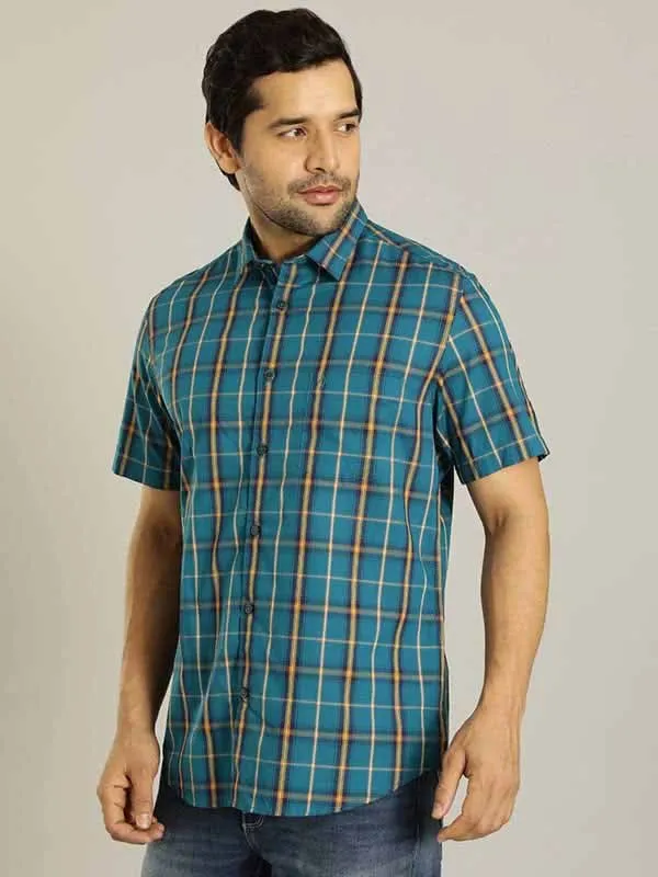 Men Checked Half Sleeve Cotton Blend Shirt