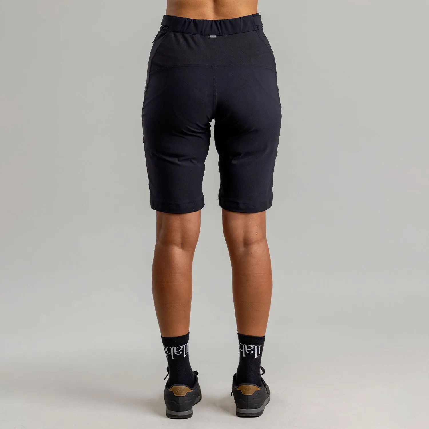 Traverse Ride Short - Black - Women's